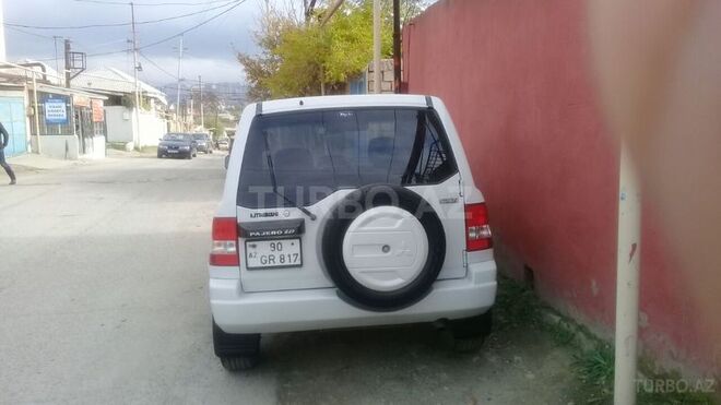 Mitsubishi Pajero io 2000, 325,000 km - 1.8 l - Bakı