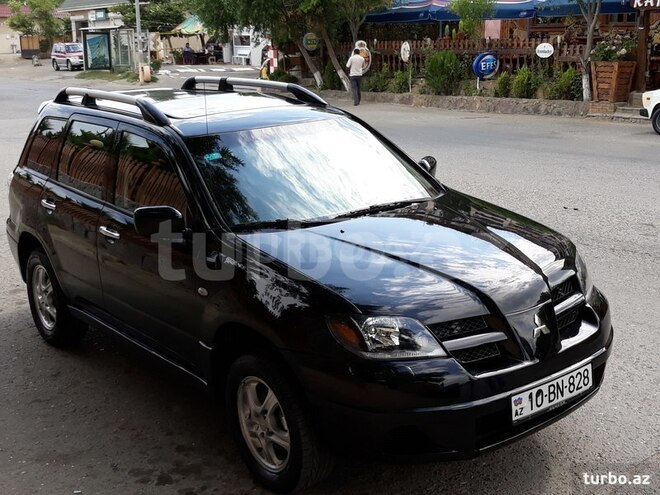 Mitsubishi Outlander 2003, 230,000 km - 2.4 l - Qəbələ