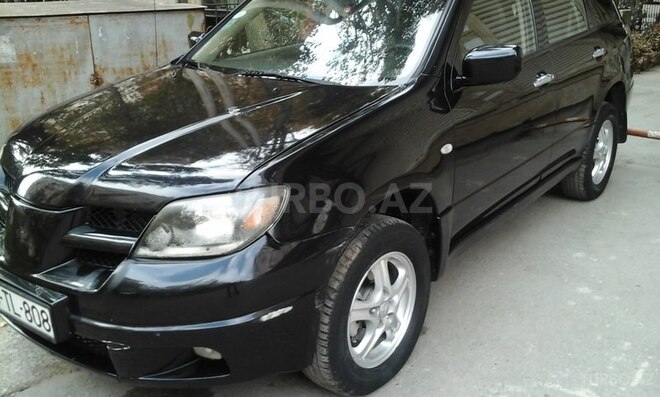 Mitsubishi Outlander 2002, 5,000 km - 0.3 l - Şəki