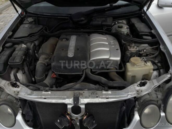 Mercedes E 220 2000, 340,000 km - 2.2 л - Bakı