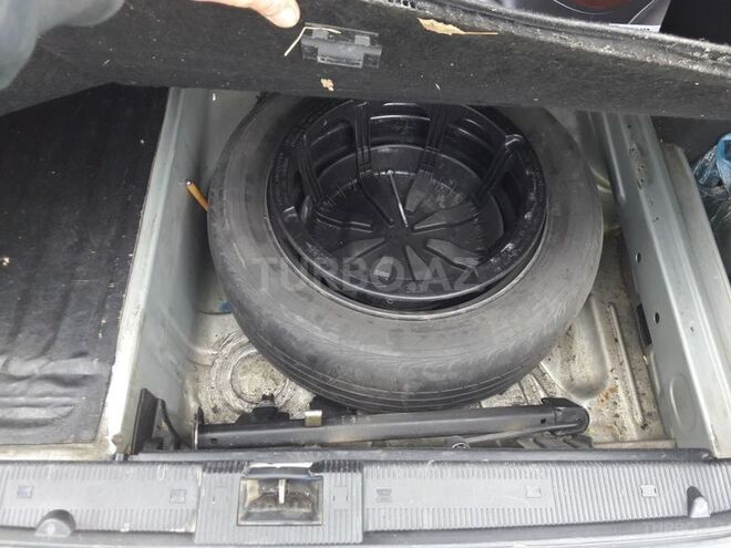Mercedes E 220 2000, 340,000 km - 2.2 л - Bakı