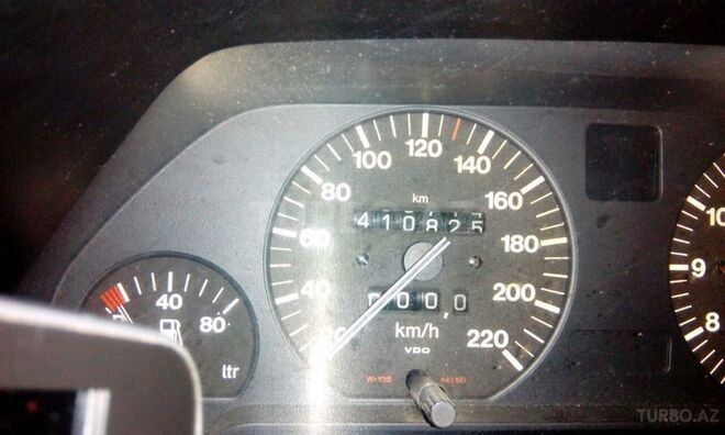 Audi  1985, 410,825 km - 0.2 l - Sumqayıt