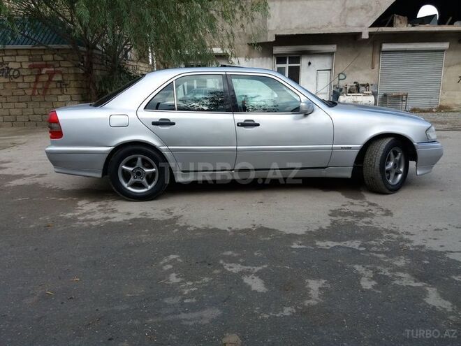 Mercedes C 200 1995, 356,265 km - 2.0 л - Bakı