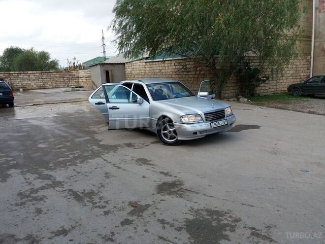 Mercedes C 200 1995, 356,265 km - 2.0 л - Bakı