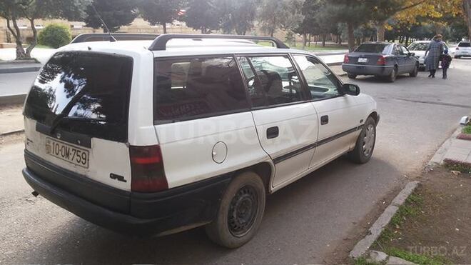 Opel Astra 1993, 352,023 km - 1.7 l - Bakı