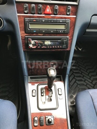 Mercedes C 280 2000, 172,321 km - 2.8 l - Bakı