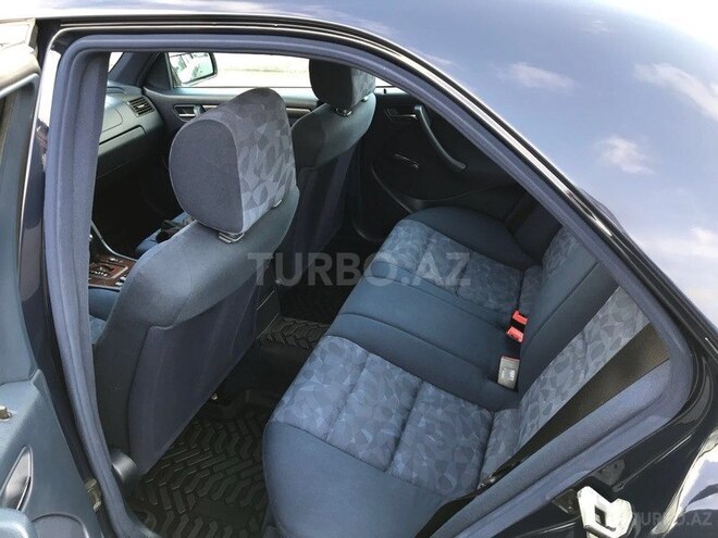 Mercedes C 280 2000, 172,321 km - 2.8 l - Bakı