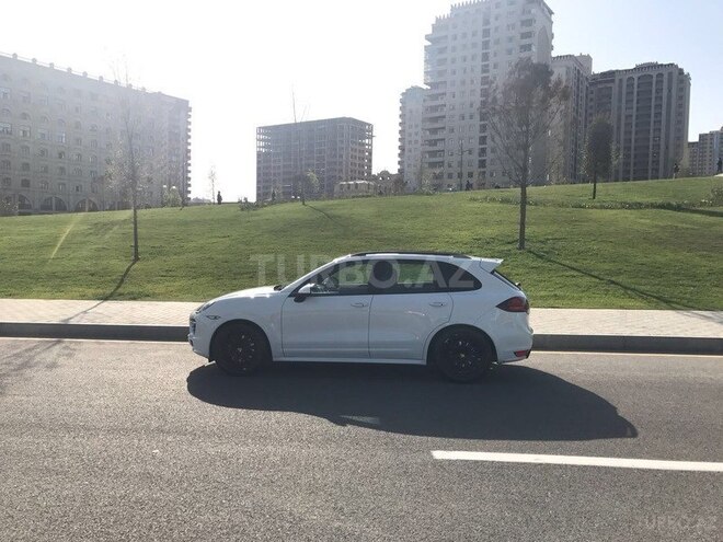 Porsche Cayenne GTS 2014, 53,000 km - 4.8 l - Bakı