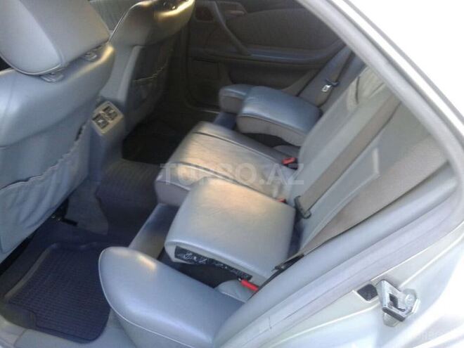 Mercedes E 240 2000, 202,400 km - 2.4 л - Bakı