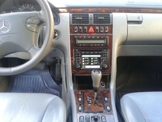 Mercedes E 240 2000, 202,400 km - 2.4 л - Bakı