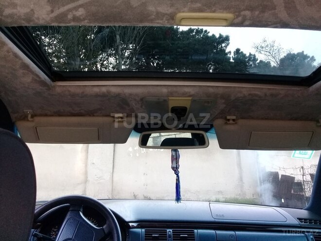 Mercedes E 230 1997, 234,000 km - 2.3 l - Sumqayıt