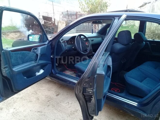 Mercedes E 230 1997, 234,000 km - 2.3 l - Sumqayıt