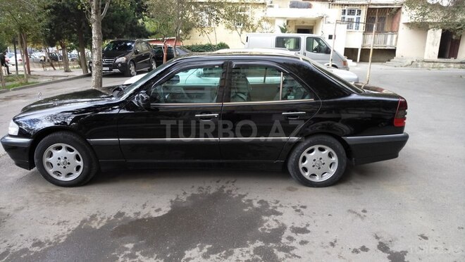 Mercedes C 230 1998, 234,000 km - 0.3 л - Bakı