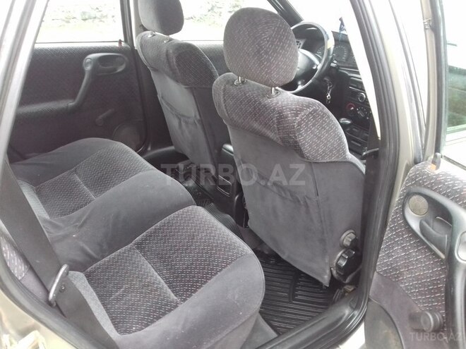 Opel Vectra 1996, 232,718 km - 1.8 л - Qax