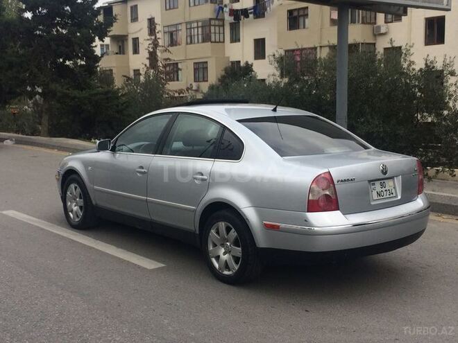 Volkswagen Passat 2003, 193,469 km - 2.8 л - Bakı