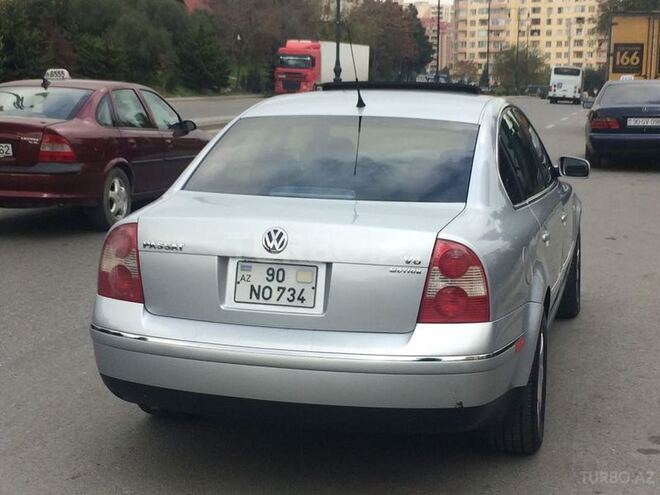 Volkswagen Passat 2003, 193,469 km - 2.8 л - Bakı