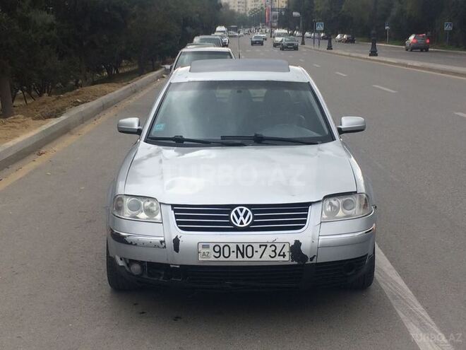Volkswagen Passat 2003, 193,469 km - 2.8 л - Bakı