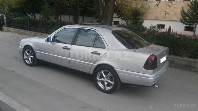 Mercedes C 180 1994, 235,000 km - 1.8 l - Bakı