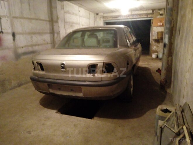 Opel Omega 1997, 274,238 km - 2.5 l - Sumqayıt