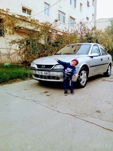 Opel Vectra 1998, 234,579 km - 1.6 l - Bakı