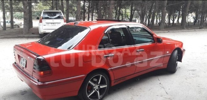 Mercedes C 220 1998, 321 km - 0.1 л - Tovuz