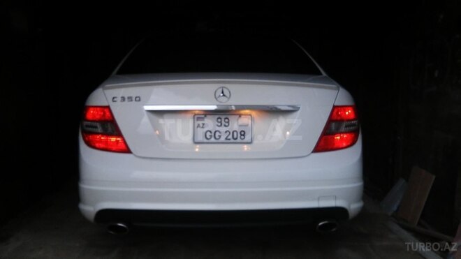 Mercedes C 350 2008, 101,000 km - 0.4 л - Bakı