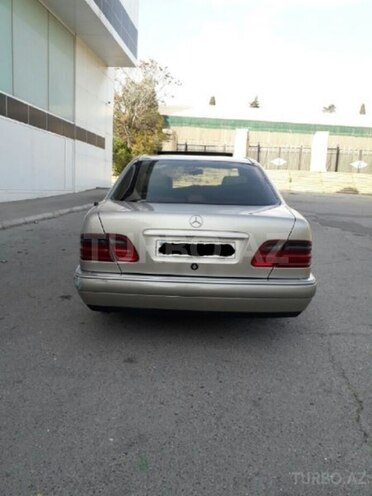 Mercedes E 230 1996, 328,601 km - 2.3 l - Bakı