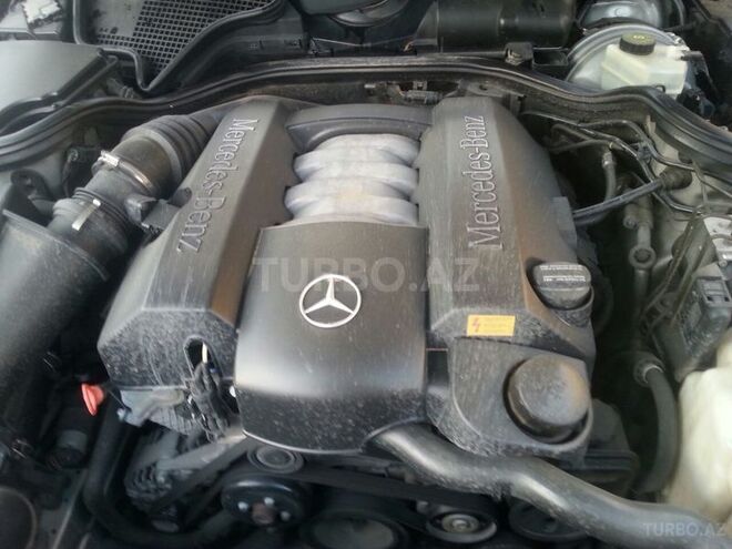 Mercedes E 260 2001, 135,000 km - 2.6 l - Bakı