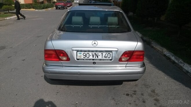 Mercedes E 240 1998, 280,000 km - 2.4 l - Bakı