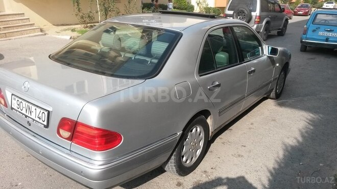 Mercedes E 240 1998, 280,000 km - 2.4 l - Bakı