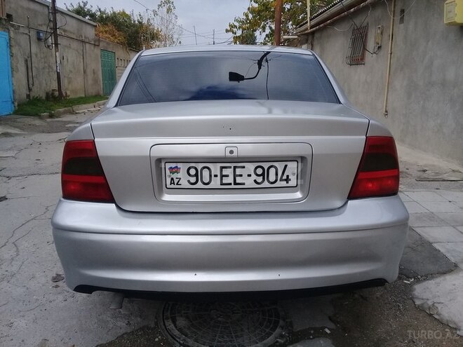 Opel Vectra 1999, 200,000 km - 1.8 l - Sumqayıt