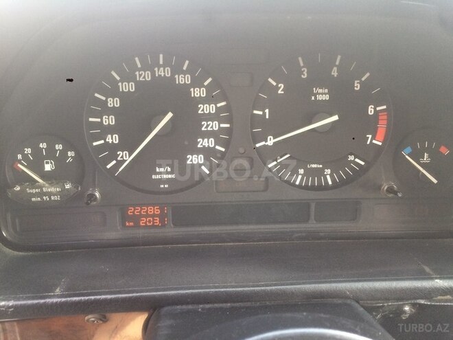 BMW 525 1992, 225,000 km - 2.5 l - Bakı