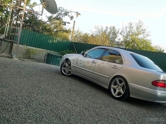 Mercedes E 200 2001, 198,000 km - 2.0 л - Lənkəran