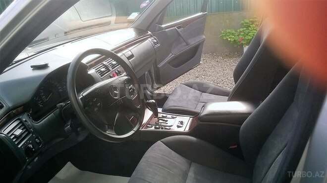Mercedes E 200 2001, 198,000 km - 2.0 л - Lənkəran