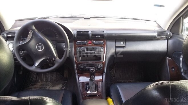 Mercedes C 240 2001, 202,500 km - 2.6 l - Sumqayıt