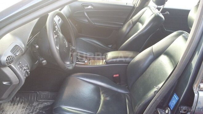 Mercedes C 240 2001, 202,500 km - 2.6 l - Sumqayıt