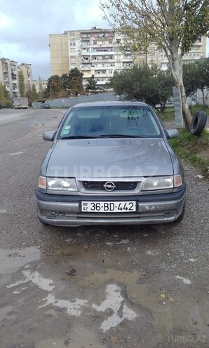 Opel Vectra 1995, 258,000 km - 2.0 l - Bakı