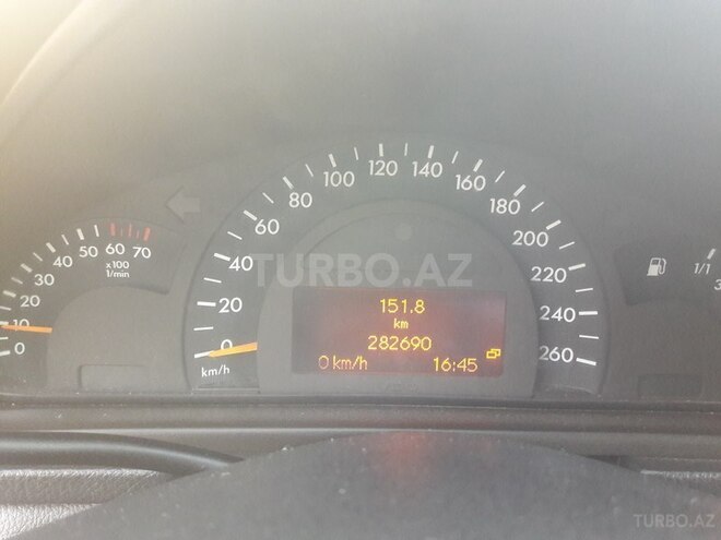 Mercedes C 200 2000, 245,000 km - 2.0 l - Bakı