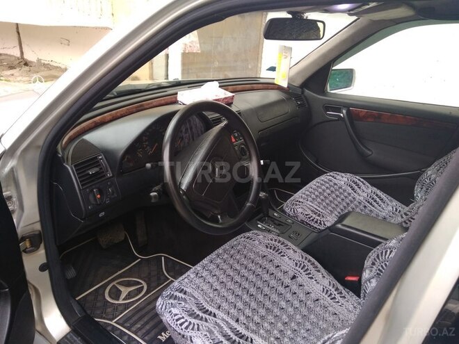 Mercedes C 200 1999, 242,180 km - 2.0 l - Bakı