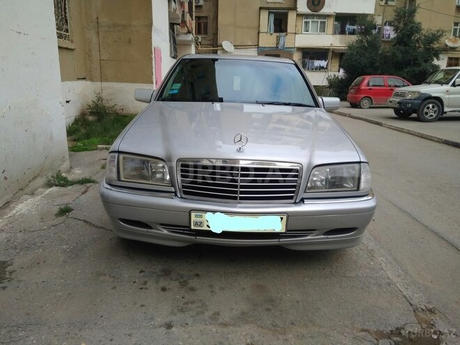 Mercedes C 200 1999, 242,180 km - 2.0 l - Bakı