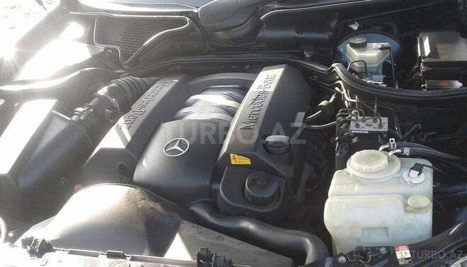 Mercedes E 240 1998, 240,000 km - 2.4 л - Bərdə