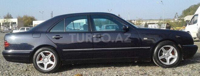 Mercedes E 240 1998, 240,000 km - 2.4 л - Bərdə