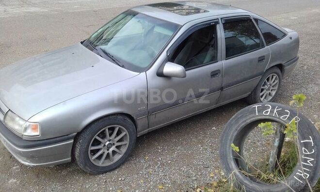 Opel Vectra 1995, 249,000 km - 2.0 l - Bakı