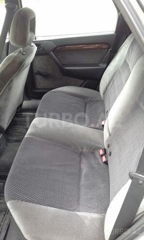 Opel Vectra 1995, 249,000 km - 2.0 l - Bakı