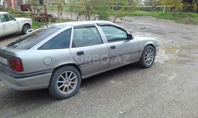 Opel Vectra 1995, 249,000 km - 2.0 l - Bakı