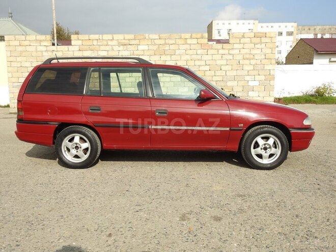 Opel Astra 1994, 240,000 km - 1.7 л - Şirvan