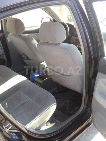 Volkswagen Passat 1998, 260,000 km - 1.6 л - Quba