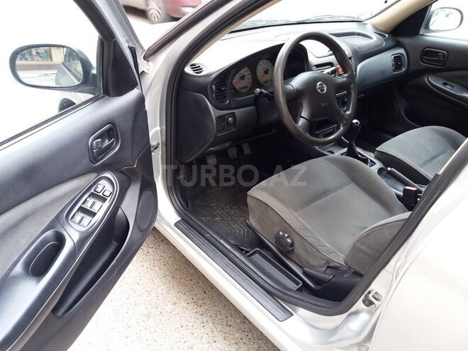 Nissan Sunny 2005, 147,000 km - 1.3 л - Bakı