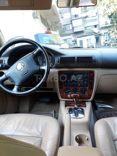 Volkswagen Passat 2003, 174,000 km - 1.8 l - Bakı