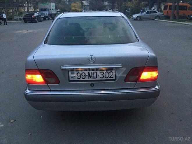 Mercedes E 240 1998, 229,000 km - 2.4 l - Bakı